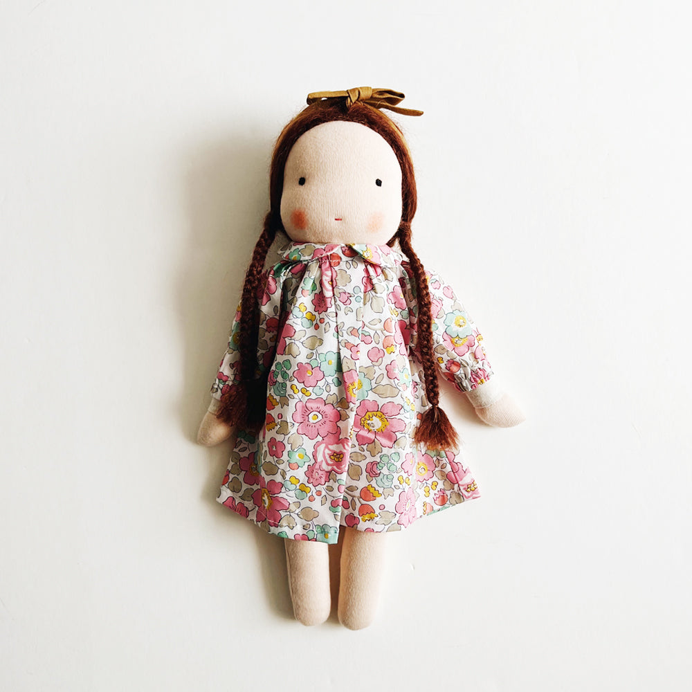 little kin studio medium girl - おもちゃ/人形